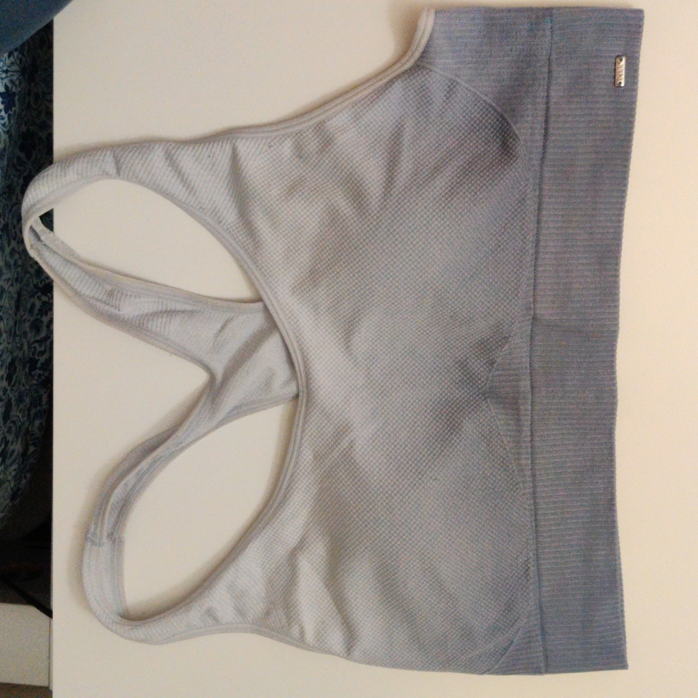 pink sport bra